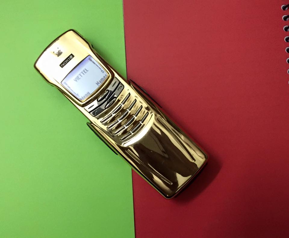Điện thoại Nokia 8910 (Màn đen trắng) Và Nokia 8910i ( Màn hình màu) Phiên  bản mạ vàng 24k - Di Động Cổ