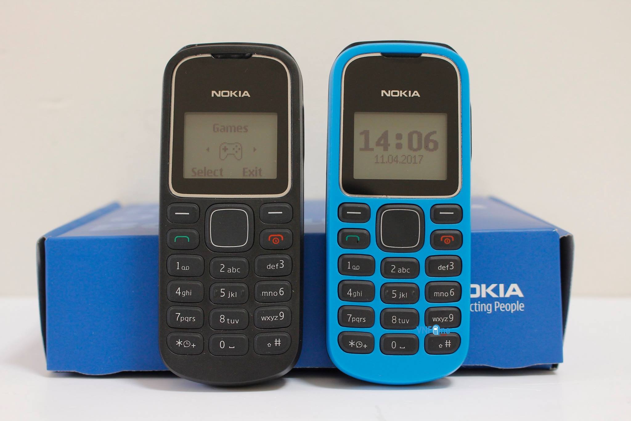 Sở hữu ngay điện thoại Nokia 1280 với thiết kế nhỏ gọn, pin trâu và chất lượng âm thanh tuyệt vời. Không chỉ vậy, chiếc điện thoại này còn có những tính năng hữu ích giúp bạn liên lạc và giải trí thật thoải mái.